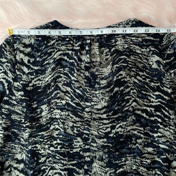 TALBOTS Petites Blouse 3/4 Sleeves Blue Print - Size P  EUC - Picture 9 of 11